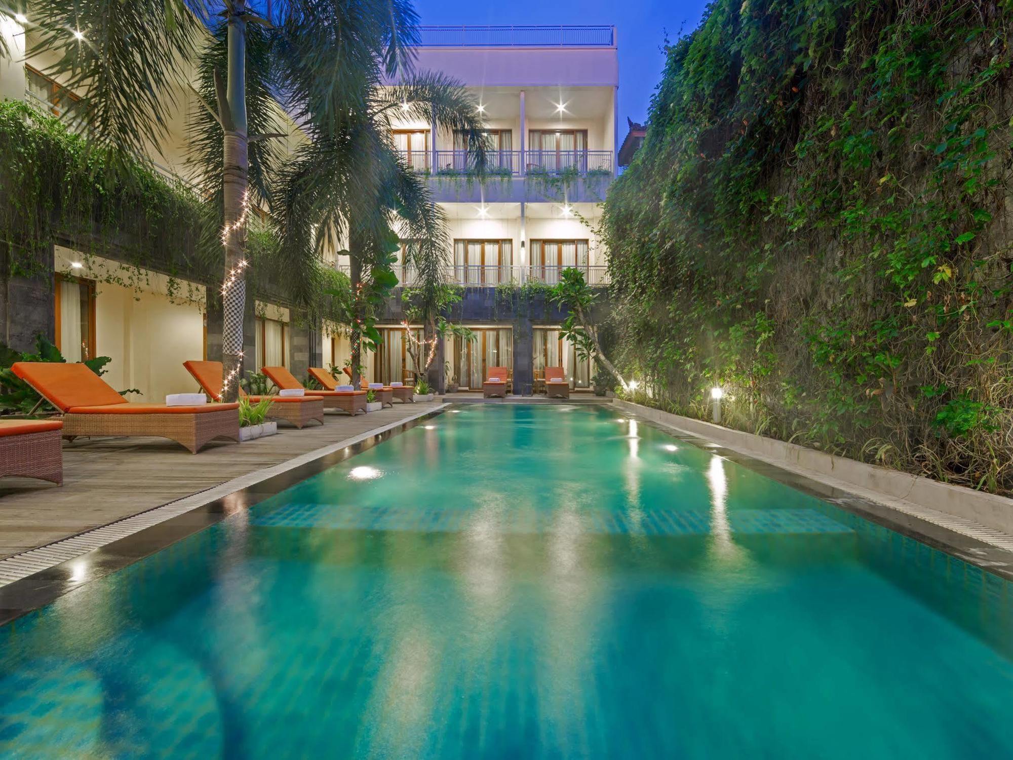 Vihan Suites Bali Kuta Lombok Exterior foto