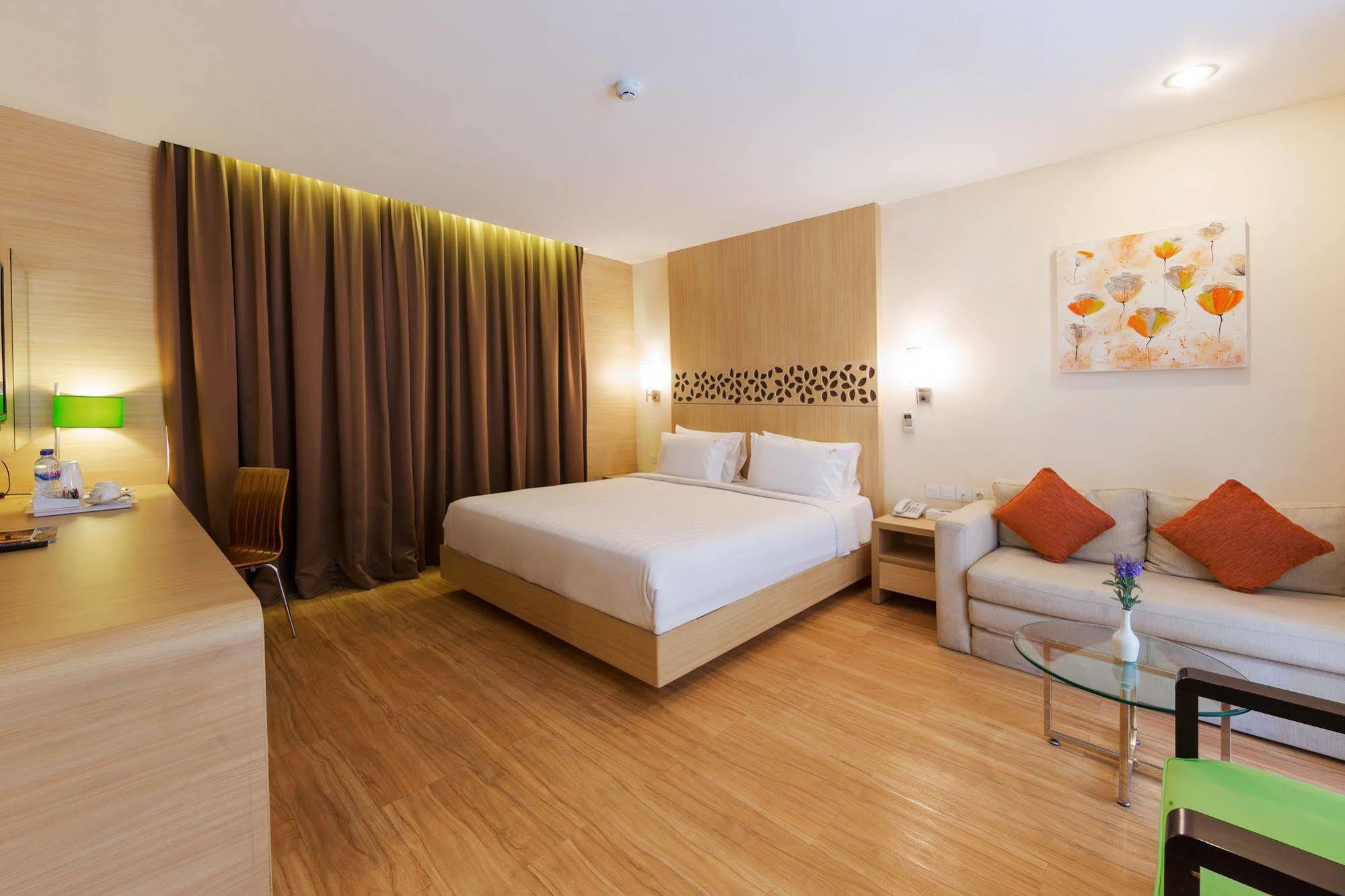 Vihan Suites Bali Kuta Lombok Exterior foto